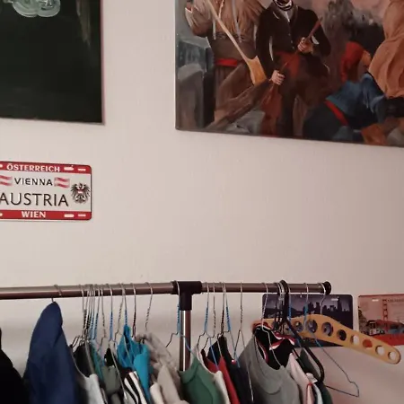 Sharing Bedroom With Host Near Alexanderplatz * Berlin